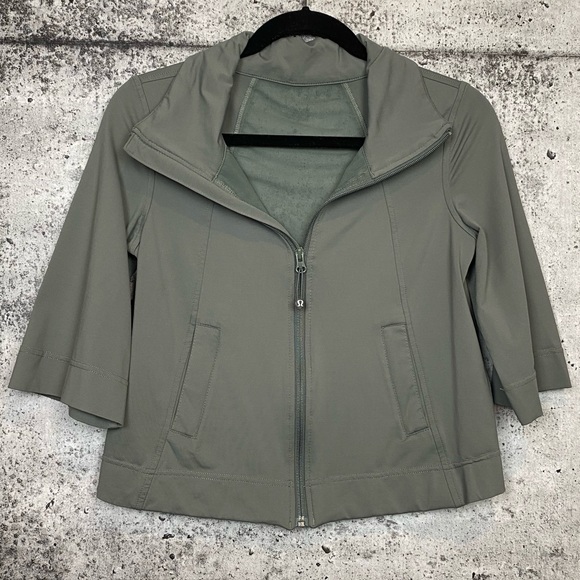 lululemon athletica Jackets & Blazers - Lululemon // Cropped Mesh Back Short Sleeve Jacket